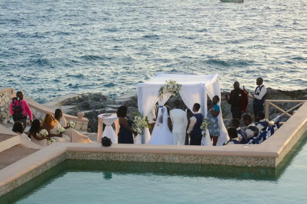 The Sov Resorts Negril 3*,  Jamaica